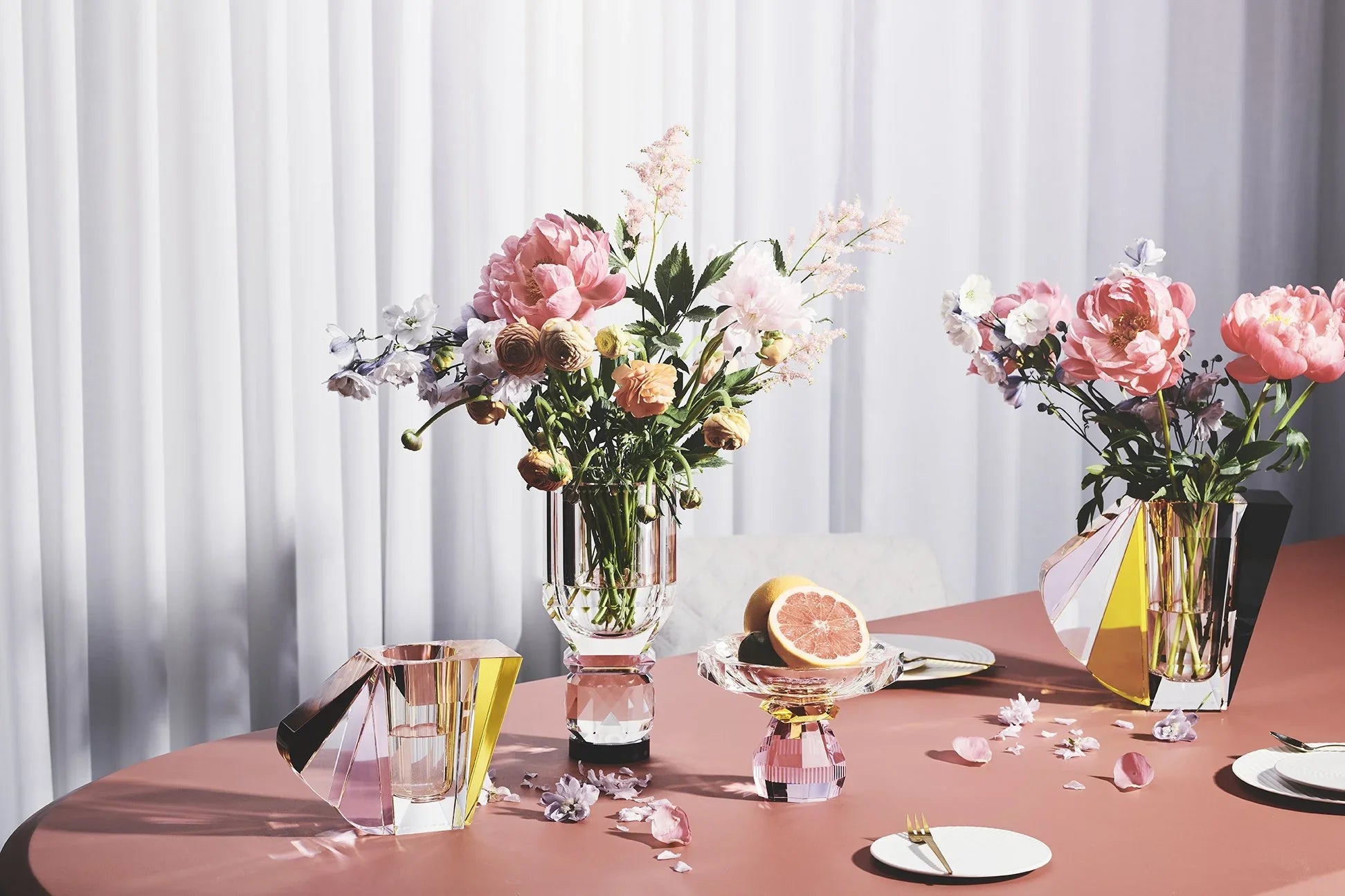 The Considered Gift: An Editorial Guide to Luxury Gifting and Home Decor  |  Gifting Edit